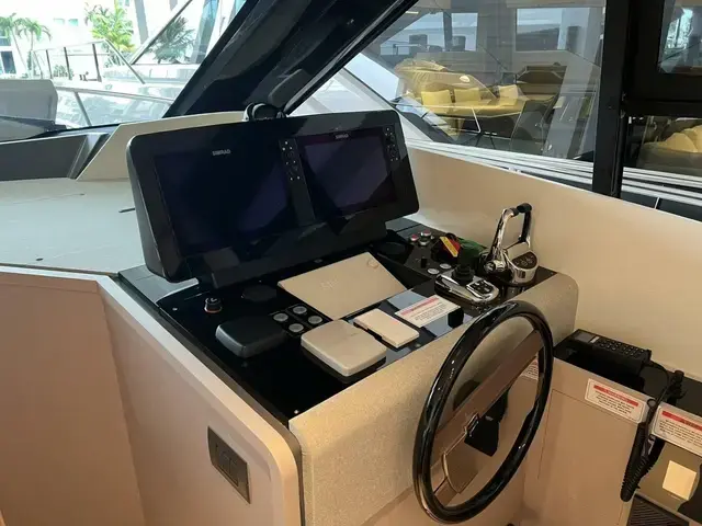 Ferretti Yachts 500