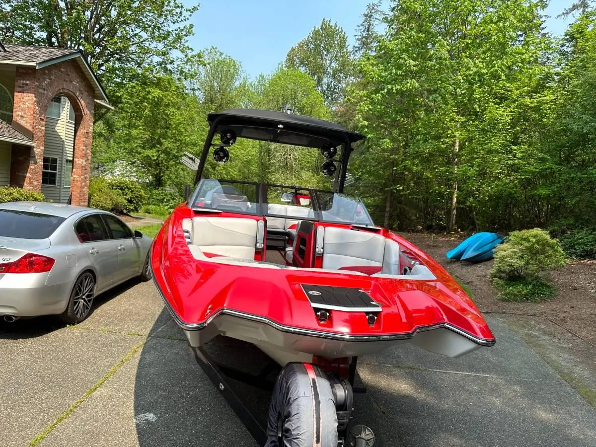 2017 Malibu 24' wakesetter mxz