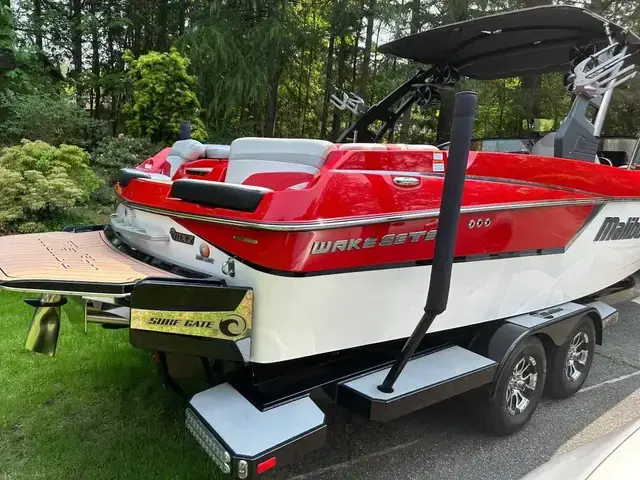 Malibu 24' WAKESETTER MXZ