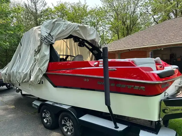 Malibu 24' WAKESETTER MXZ