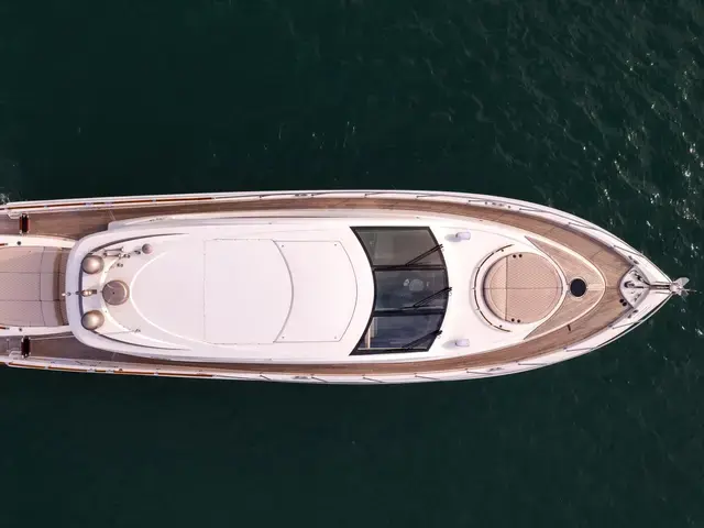 Lazzara Yachts 75'