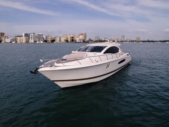 Lazzara Yachts 75'