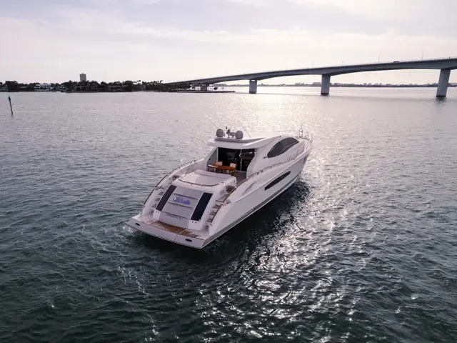 Lazzara Yachts 75'