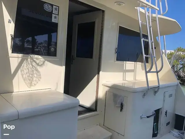 Hatteras 53 Convertible