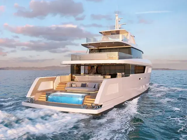 Vitruvius Yachts Palm Beach