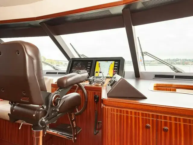 Ocean Alexander Pilothouse