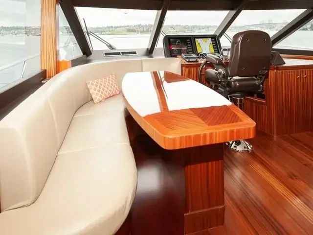 Ocean Alexander Pilothouse