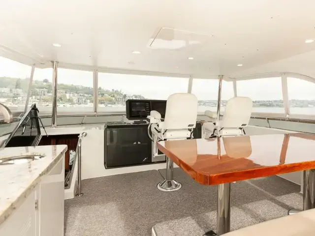 Ocean Alexander Pilothouse