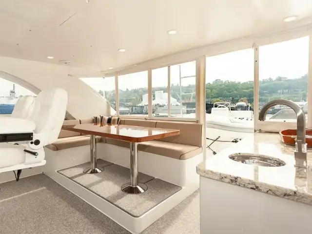 Ocean Alexander Pilothouse