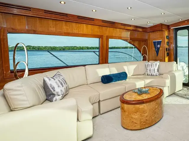 Hatteras 64 Motor Yacht