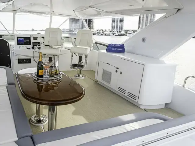 Hatteras 64 Motor Yacht