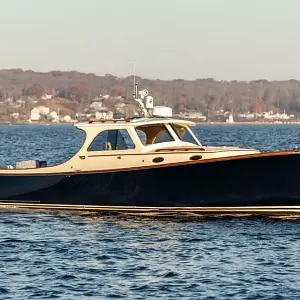 1997 Hinckley Picnic Boat Classic