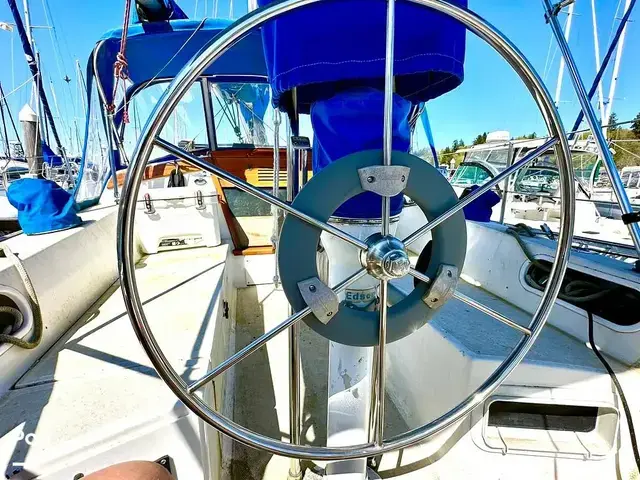 Catalina 36