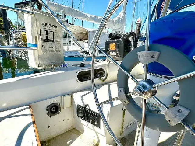 Catalina 36