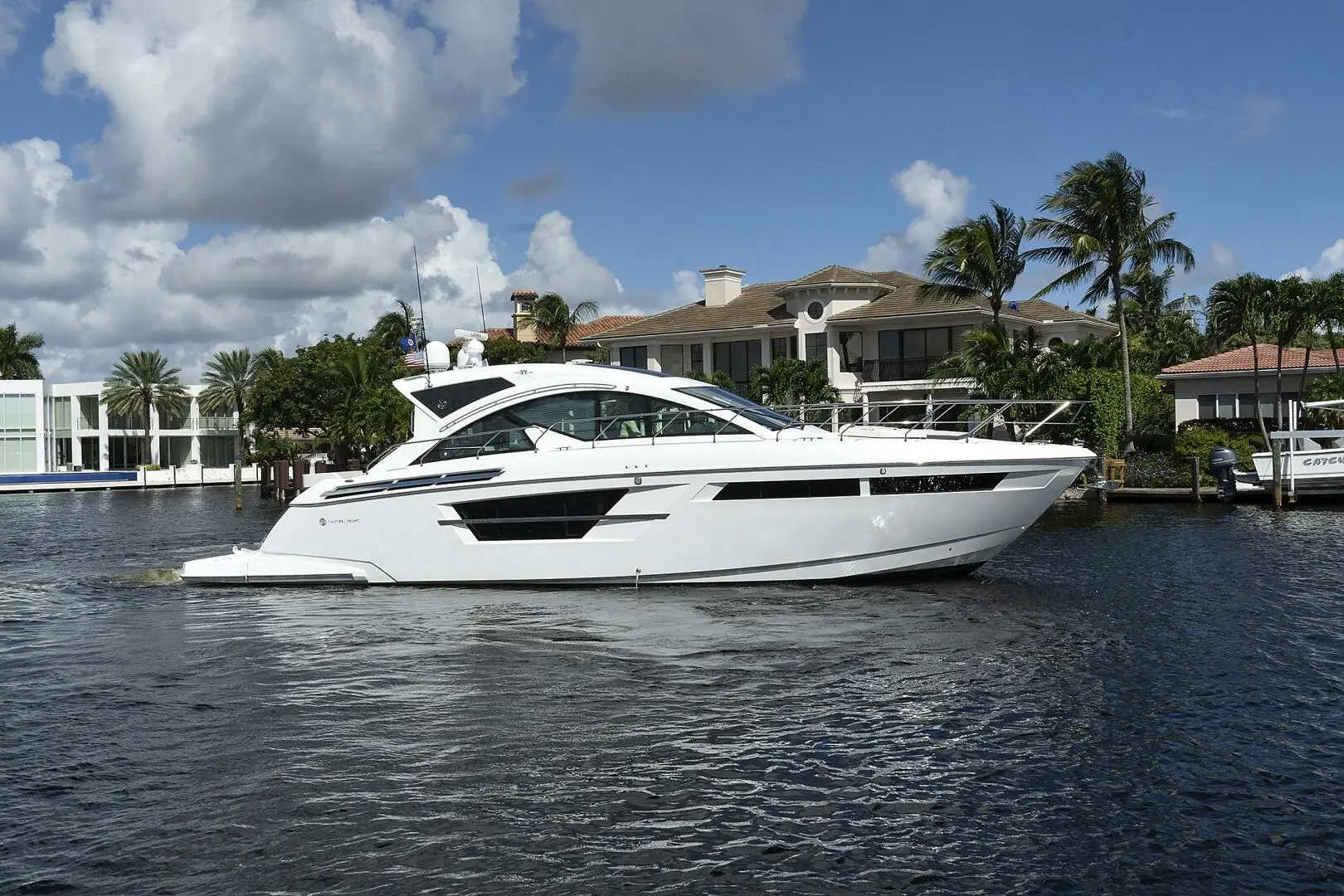 2019 Cruisers 54 cantius