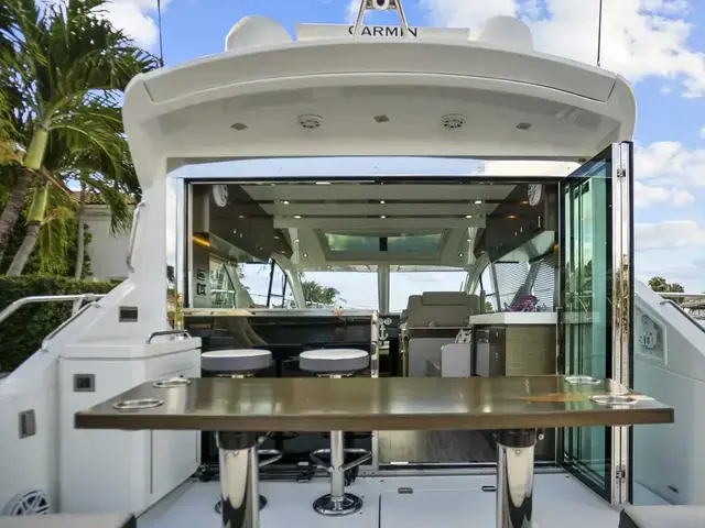 Cruisers Yachts 54 Cantius