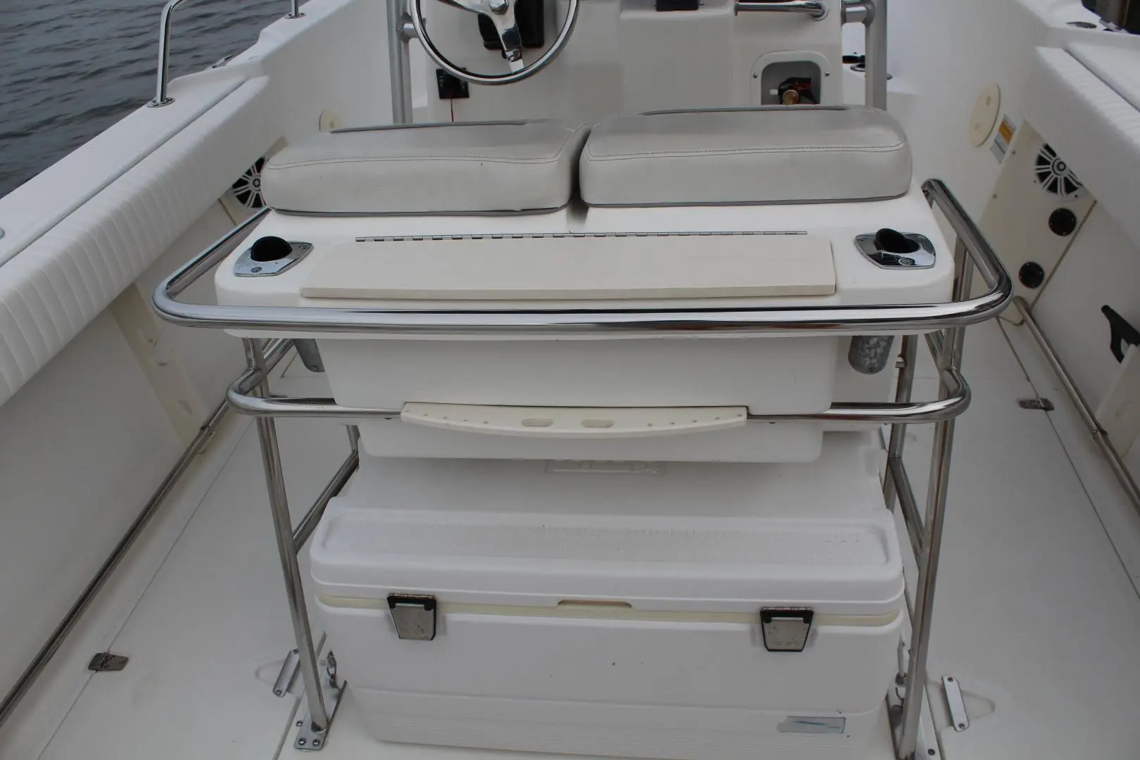 1999 Boston Whaler 23 outrage