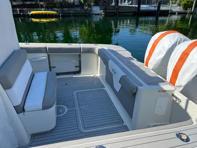 Hydra Sports 35'