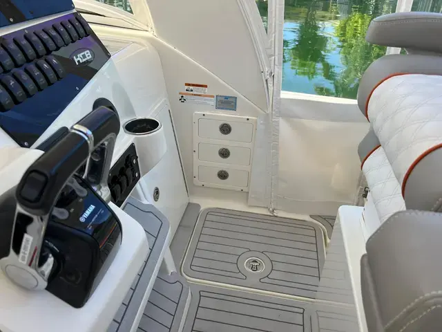 Hydra Sports 35'