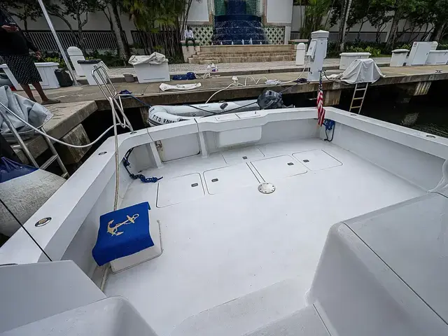 Viking Yachts 55 Convertible