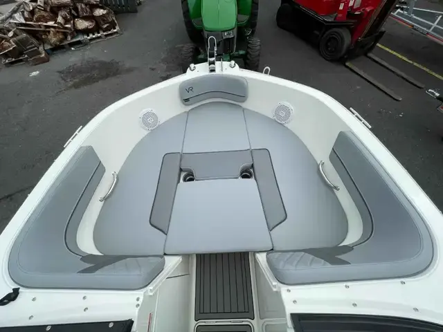 Bayliner Vr5