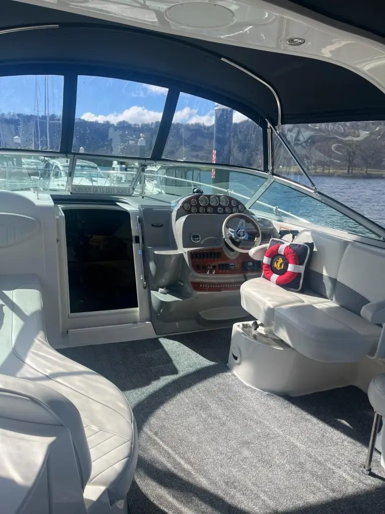 2007 Bayliner 325