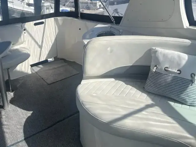 Bayliner 325