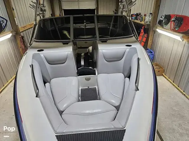 Centurion Boats Lightning Storm