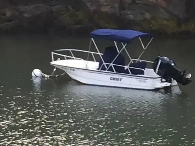 Boston Whaler 170 Montauk