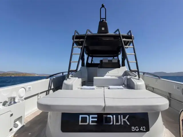 Bluegame Boats BG42