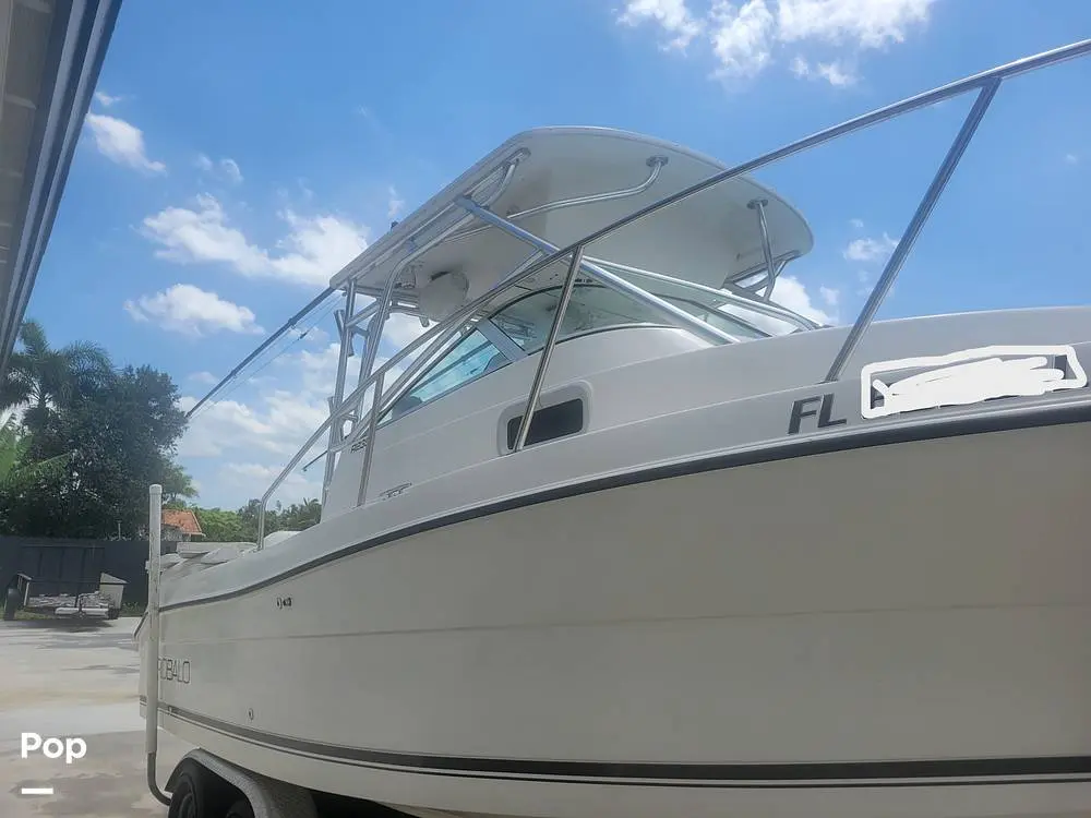 2002 Robalo r235