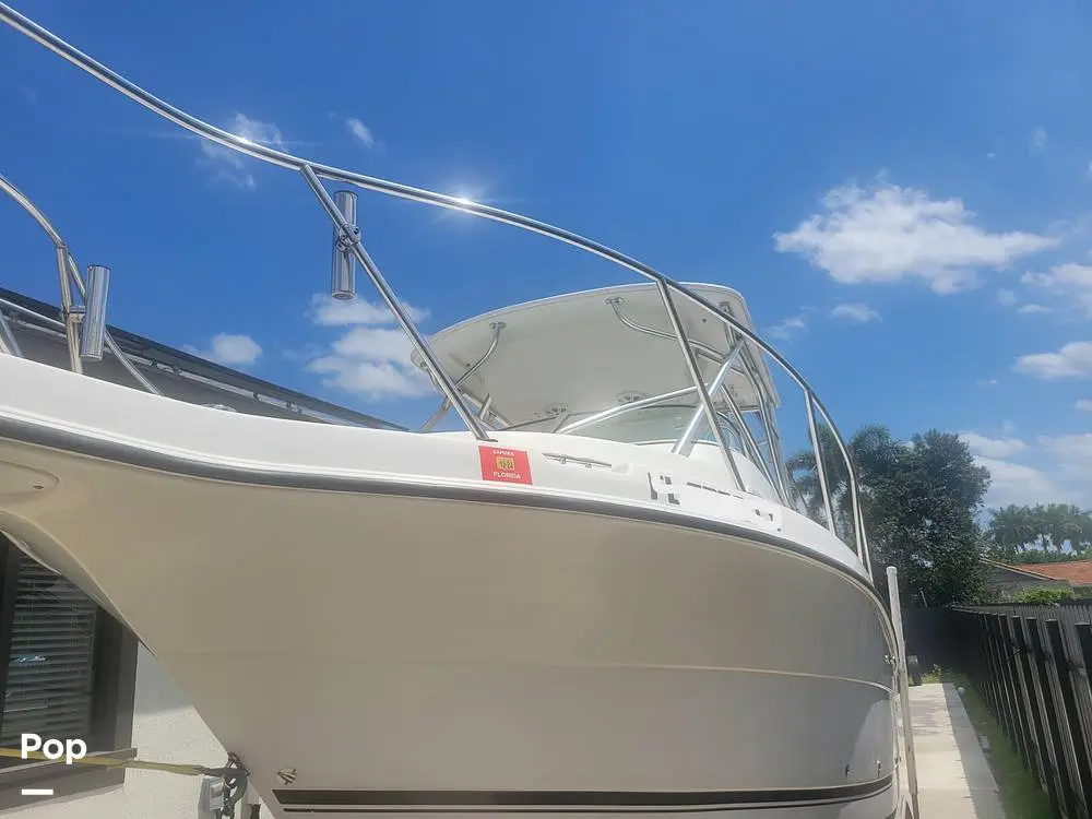 2002 Robalo r235