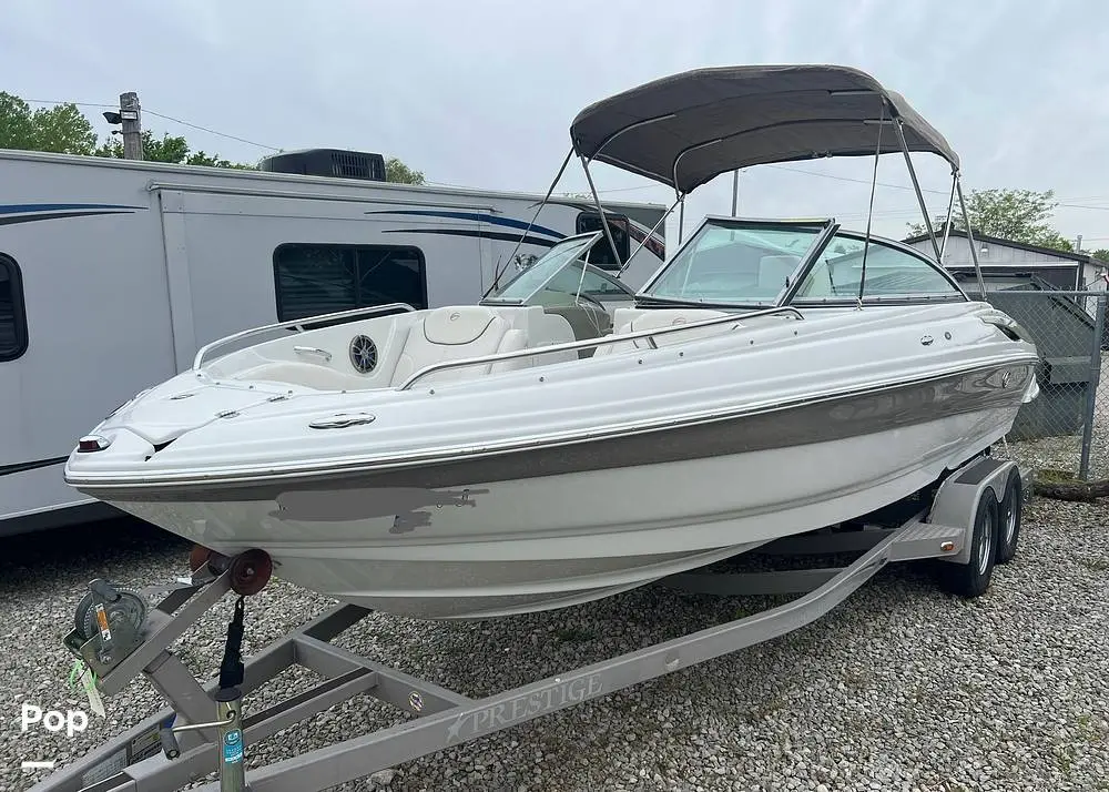 2006 Crownline 230 ls