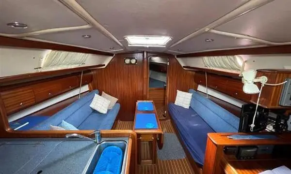 2002 Bavaria 36