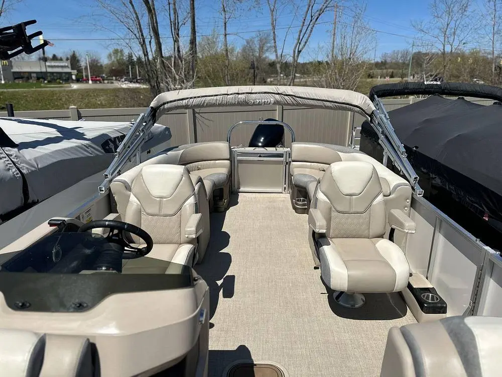 2023 Tahoe 2385 ltz quad lounger