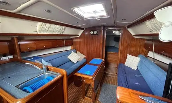 2002 Bavaria 36