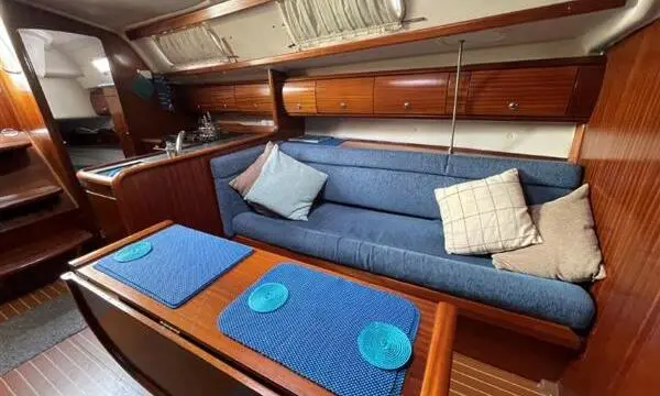 2002 Bavaria 36