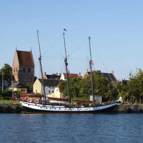 1994 Offshore three masted gaff schooner