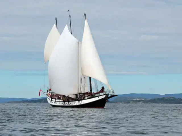 Tall Ship Three Masted Gaff Schooner