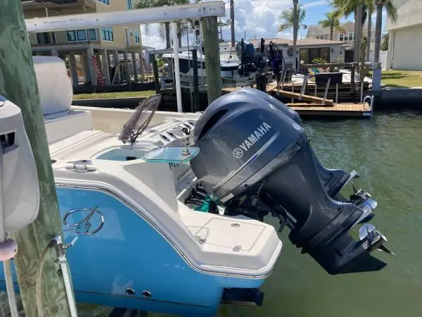 2021 Sailfish 272 cc