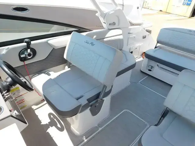 Sea Ray SDX 250