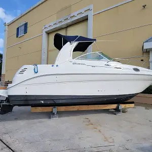 2004 Sea Ray Sundancer 260