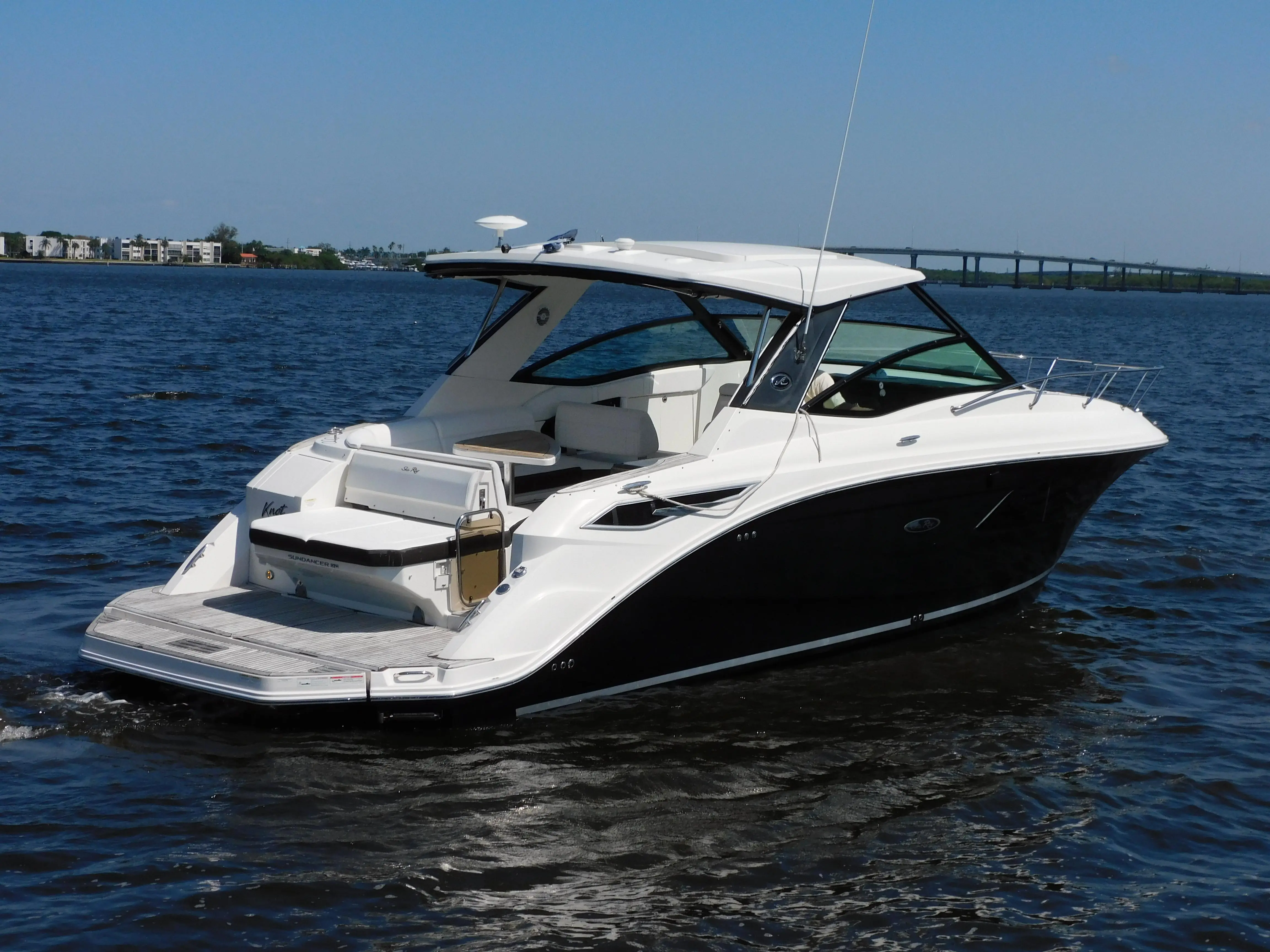 2018 Sea Ray 32