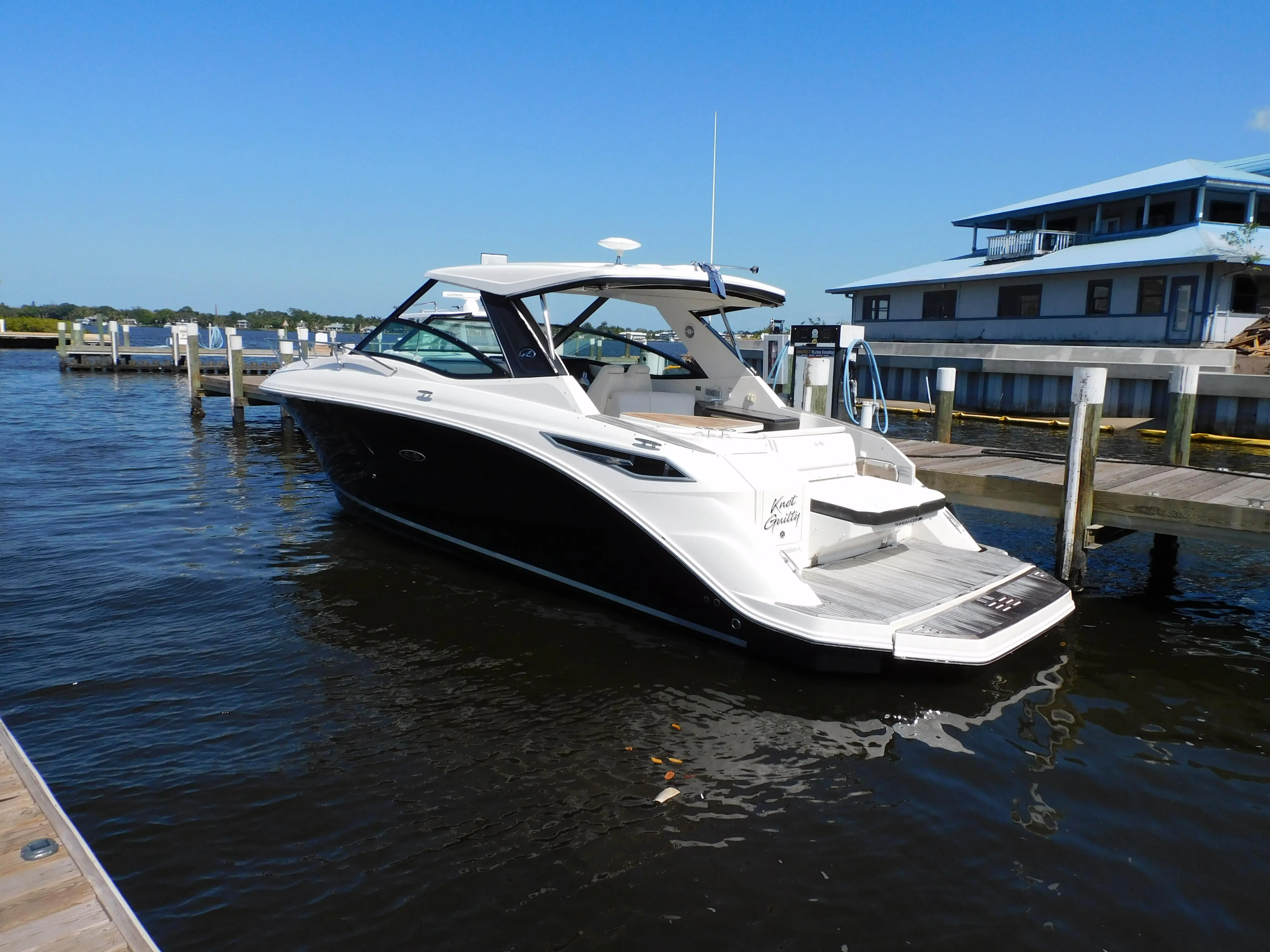 2018 Sea Ray 32