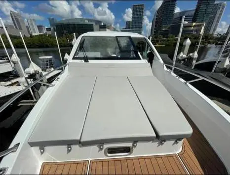 2021 Beneteau gran turismo 32