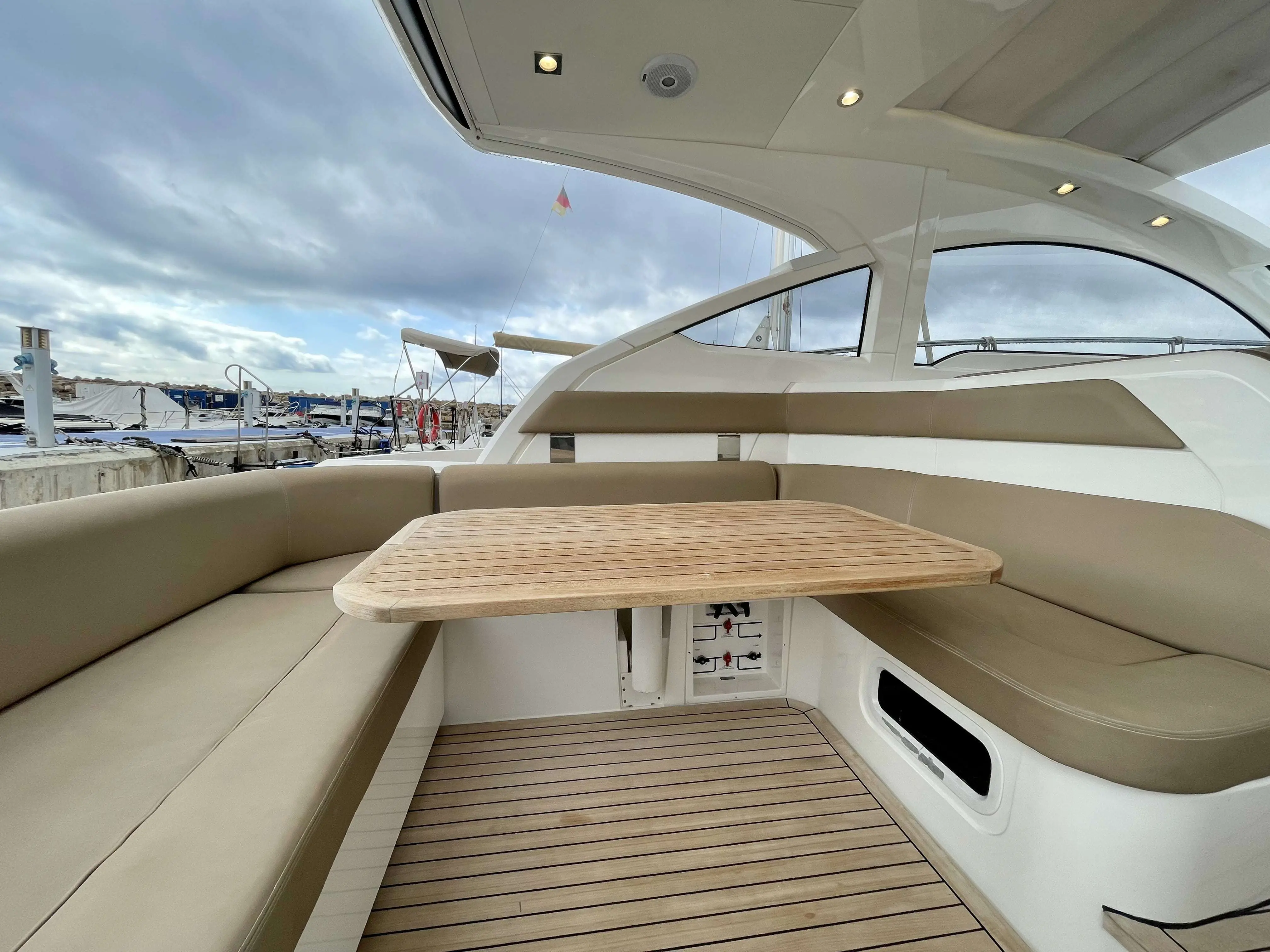 2013 Fairline targa 38