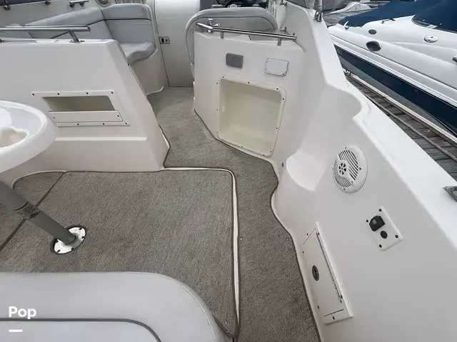 Rinker 270 Fiesta Vee