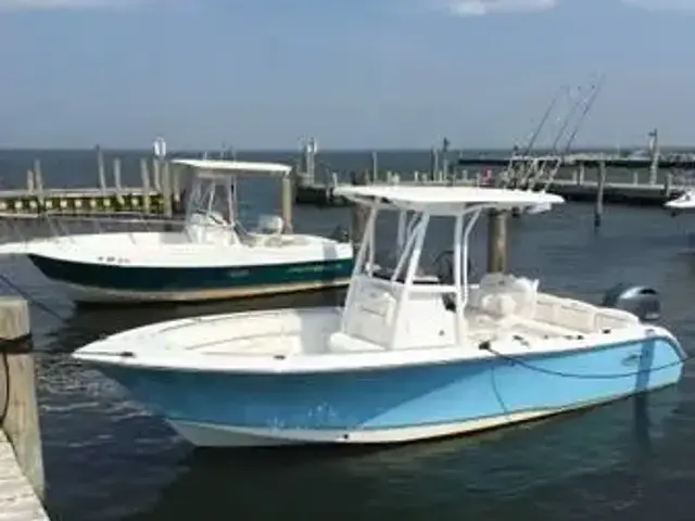 Sea Hunt Ultra 225