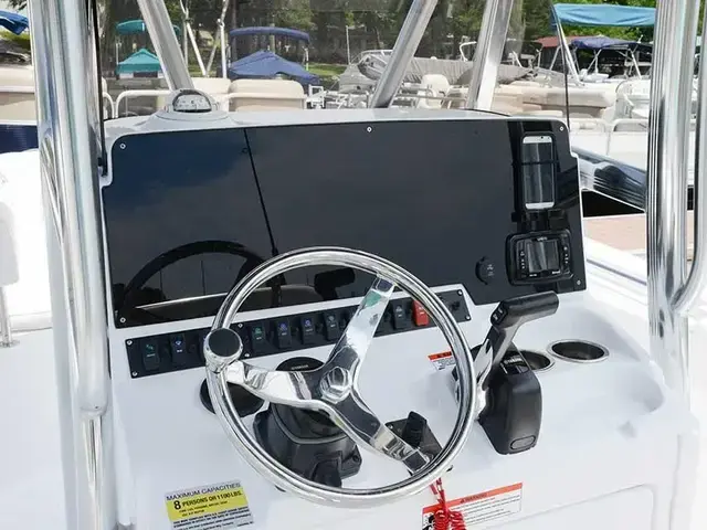 Sea Hunt Ultra 225