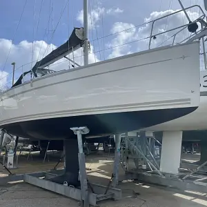 2021 Bavaria 34 Cruiser